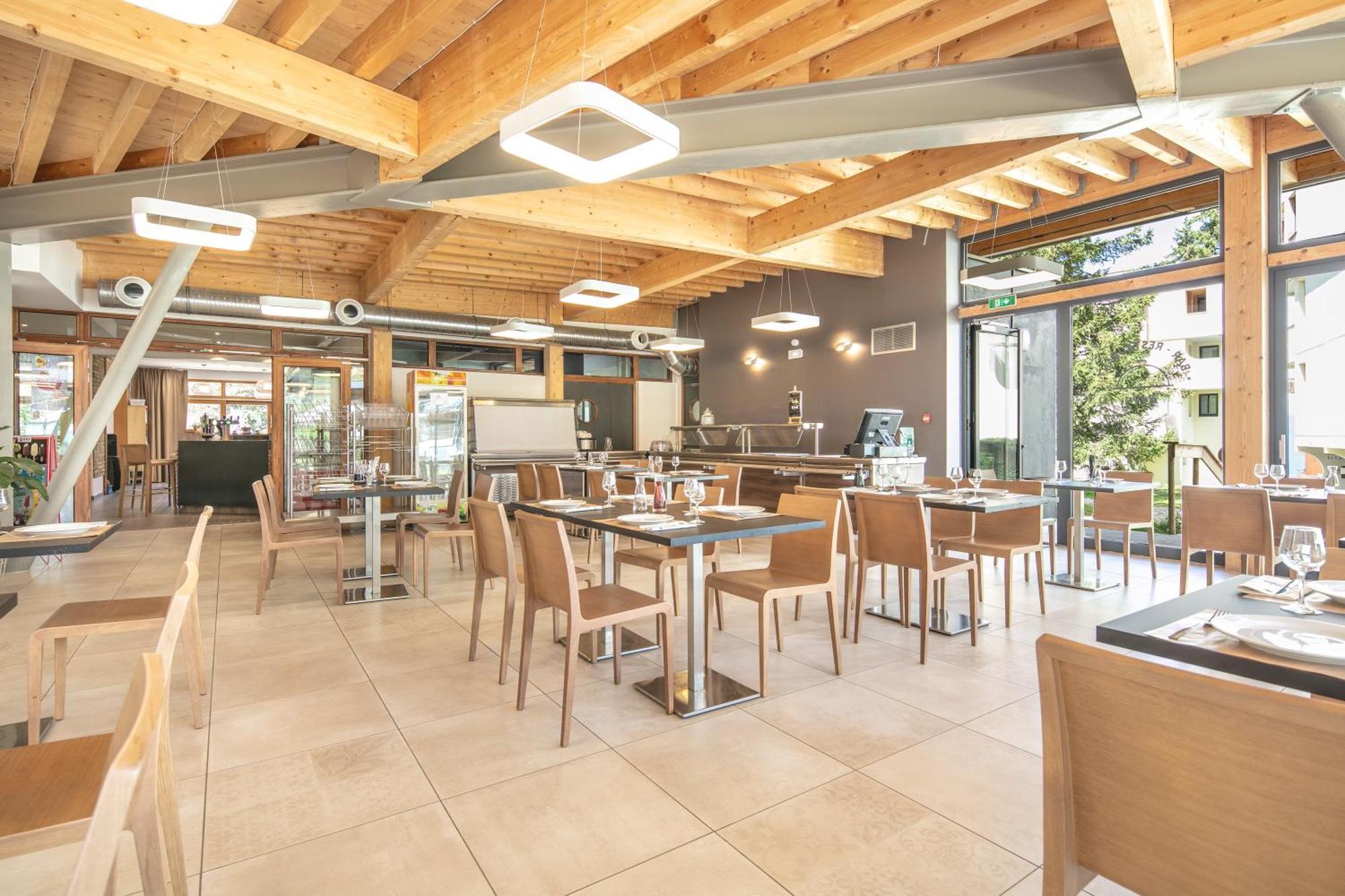 Vvf Les 7 Laux Massif De Belledonne Hotel Прапутел Екстериор снимка