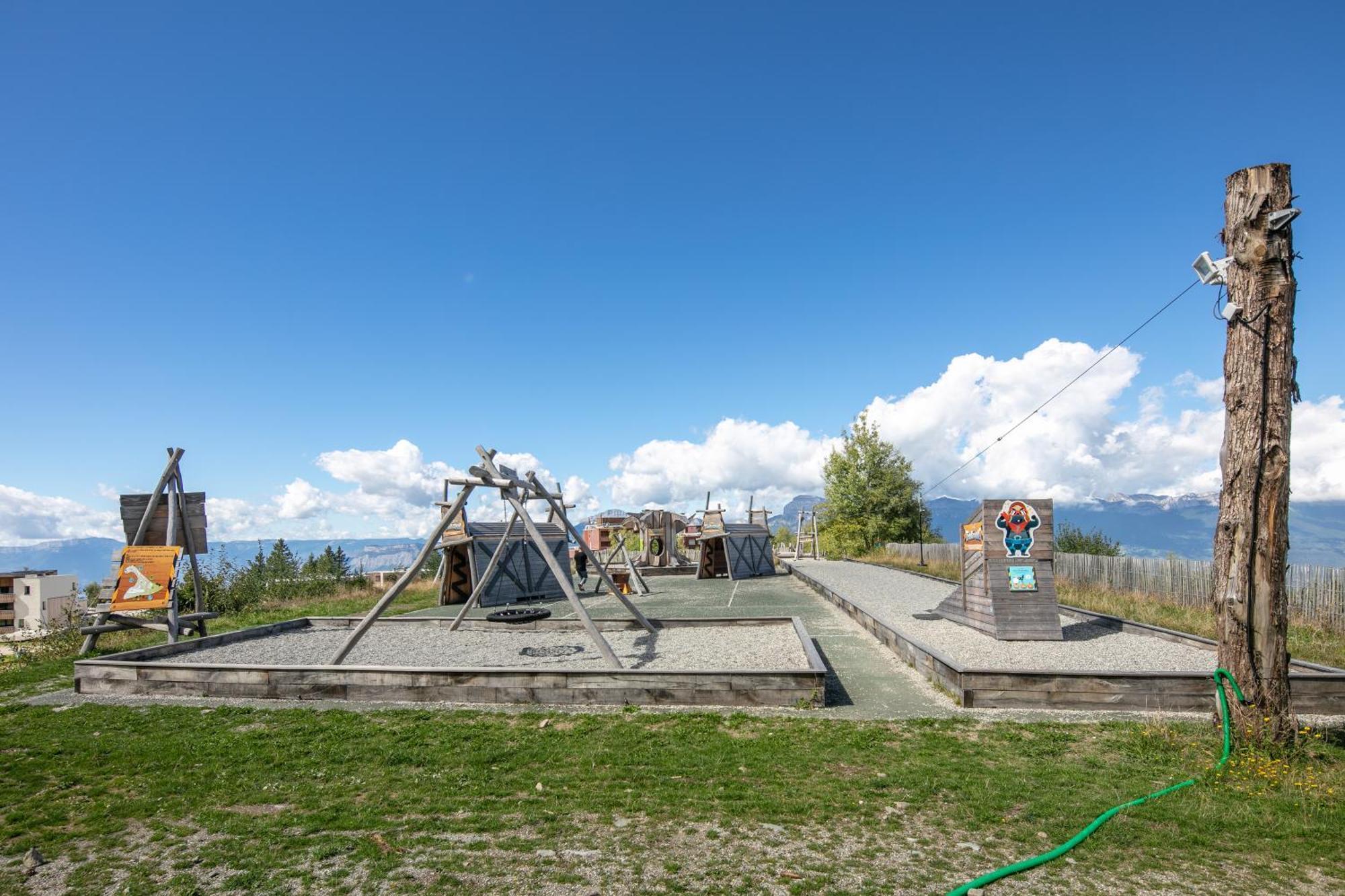 Vvf Les 7 Laux Massif De Belledonne Hotel Прапутел Екстериор снимка