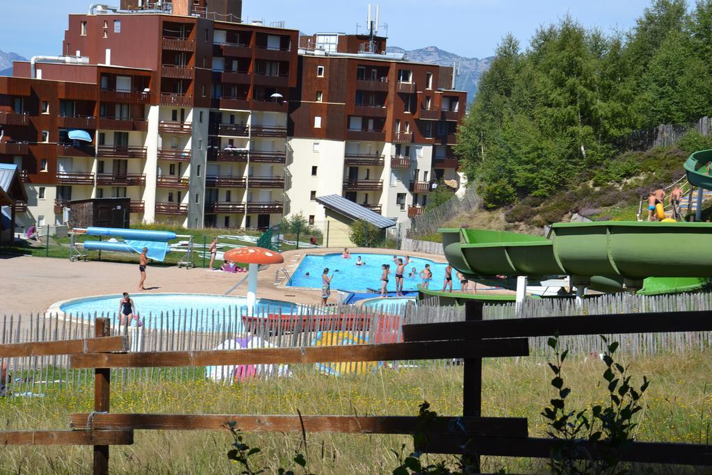 Vvf Les 7 Laux Massif De Belledonne Hotel Прапутел Екстериор снимка